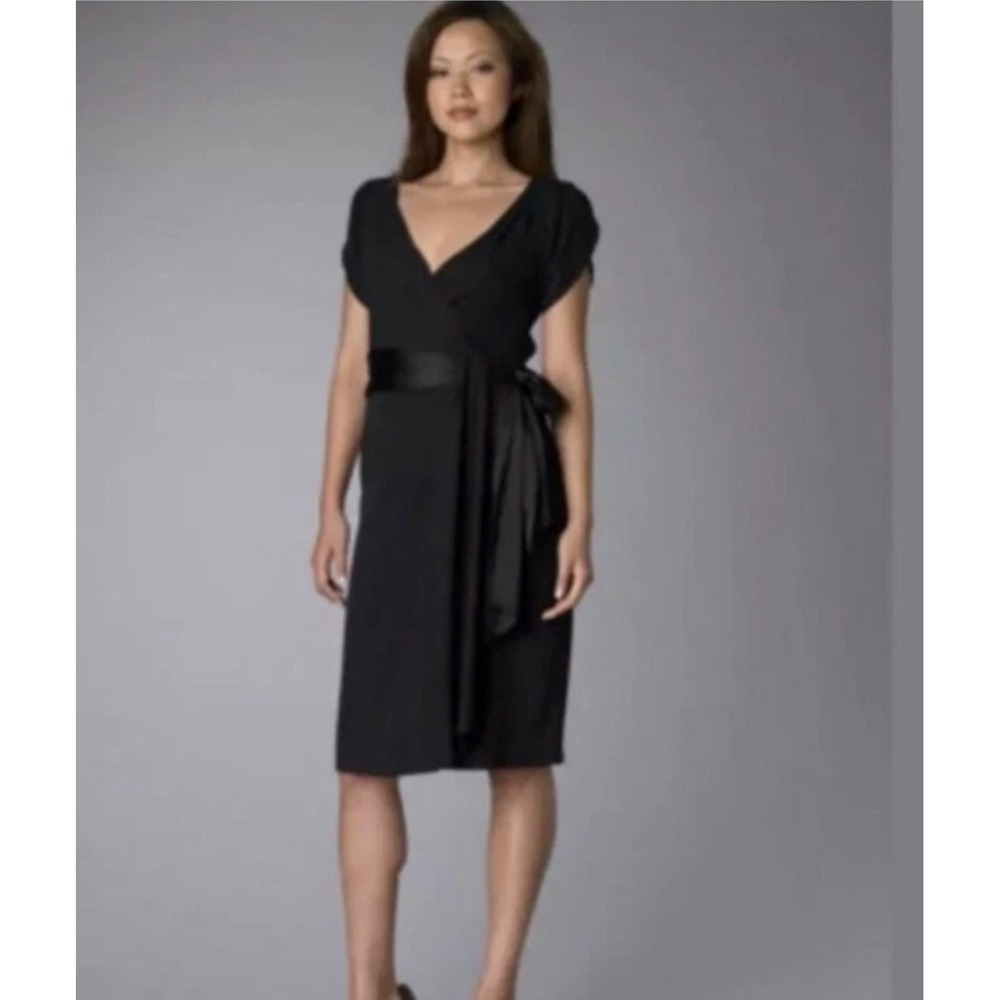 Diane von Furstenberg Antoinette Black Wool Blend Wrap Dress Cap Sleeve Size 2